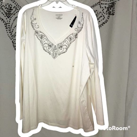 NWT!  Venezia Beige Blouse 26/28! - Picture 2 of 7